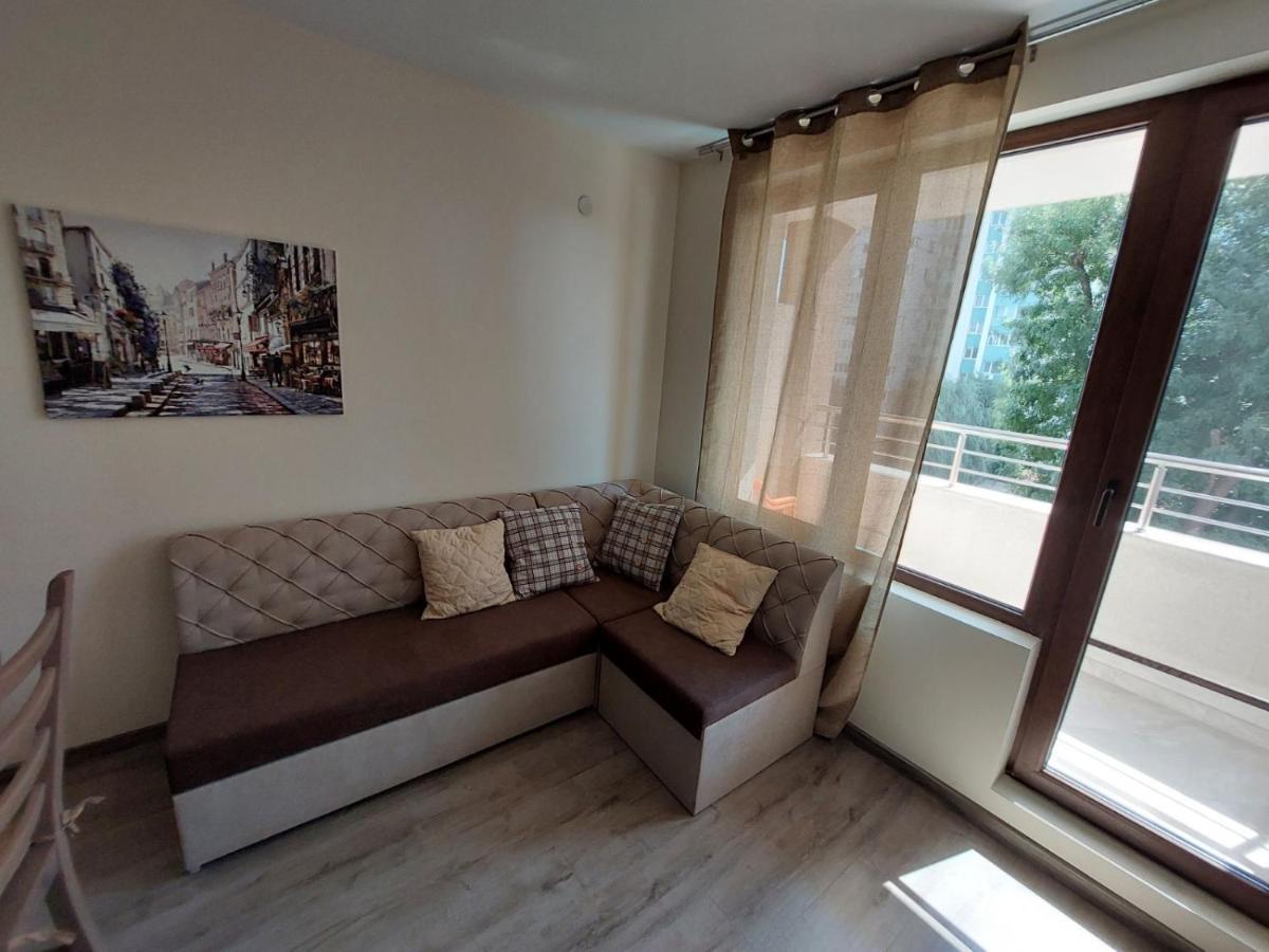Апартаменти За Гости Делукс Burgas Bagian luar foto