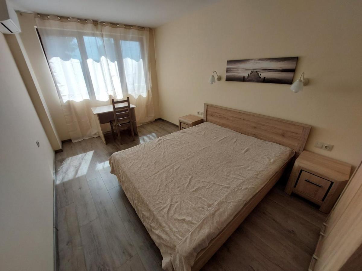 Апартаменти За Гости Делукс Burgas Bagian luar foto