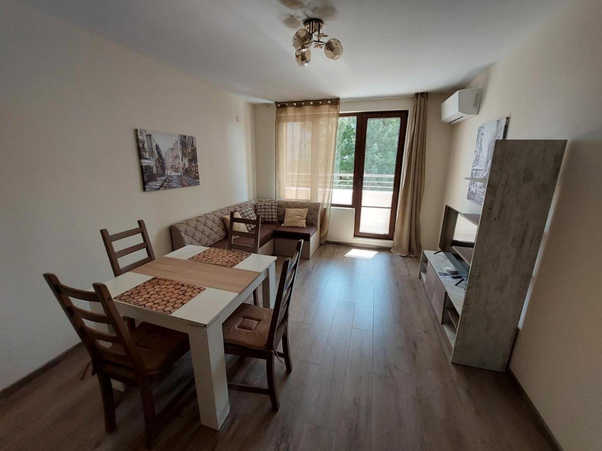Апартаменти За Гости Делукс Burgas Bagian luar foto